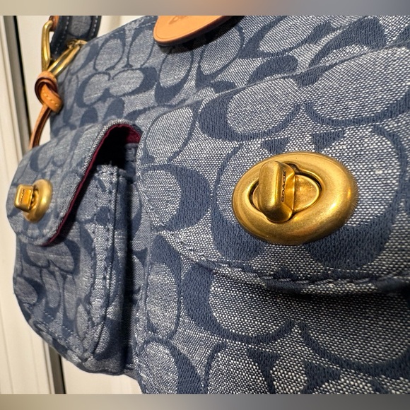 💙 Coach Signature Denim Cargo Shoulder Bag | 3239 - Picture 7 of 16